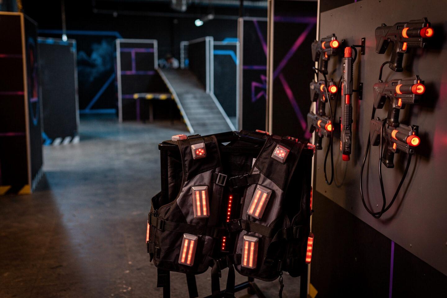 Startseite – Leistungen – OUTGUN Lasertag